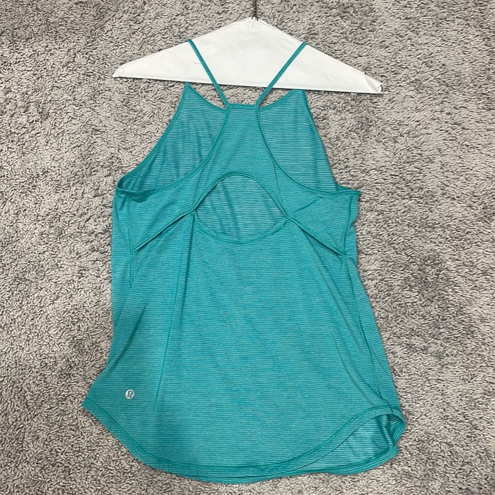 Lululemon tank